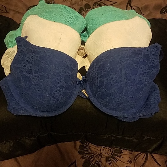 Victoria's Secret Other - 3 Victoria secret demi bras